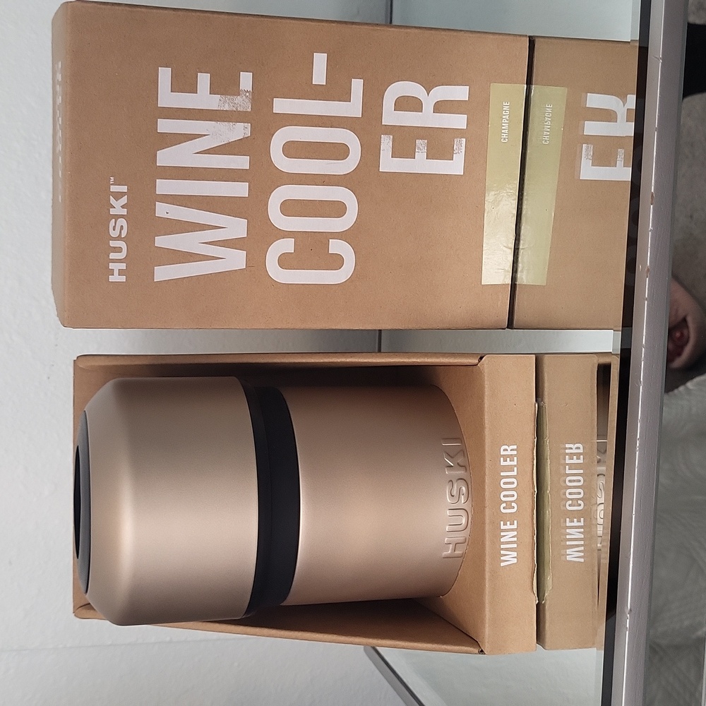 Huskies Wine Cooler